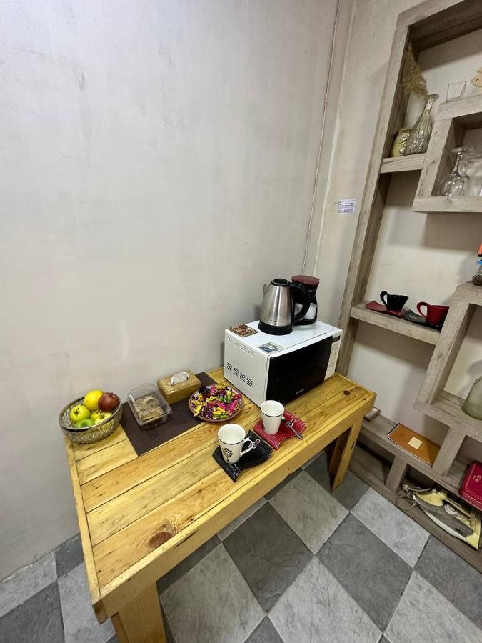 Апартаменты Vahe'S Family Guests House Ереван Экстерьер фото